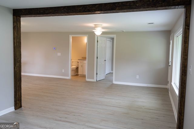 2292 Blacksnake Road, Mount Airy, GA 30563