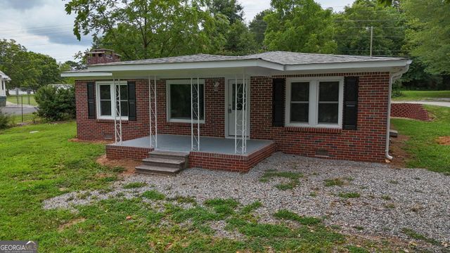 2292 Blacksnake Road, Mount Airy, GA 30563
