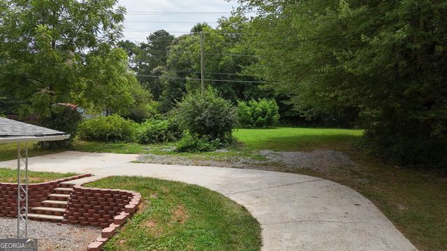 2292 Blacksnake Road, Mount Airy, GA 30563