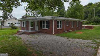 2292 Blacksnake Road, Mount Airy, GA 30563