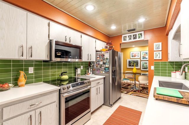 2360 BAL HARBOUR DRIVE, Venice, FL 34293