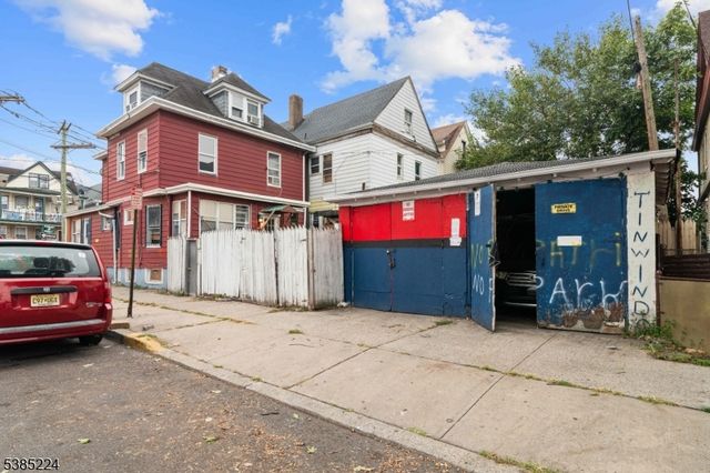 260 Madison St, Passaic City, NJ 07055