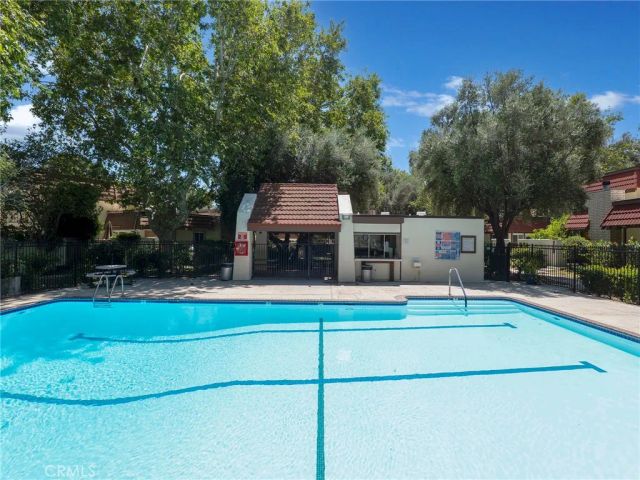 22300 James Alan Circle 3, Chatsworth, CA 91311