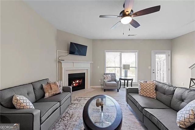 1964 Lakeshore Overlook Circle NW, Kennesaw, GA 30152