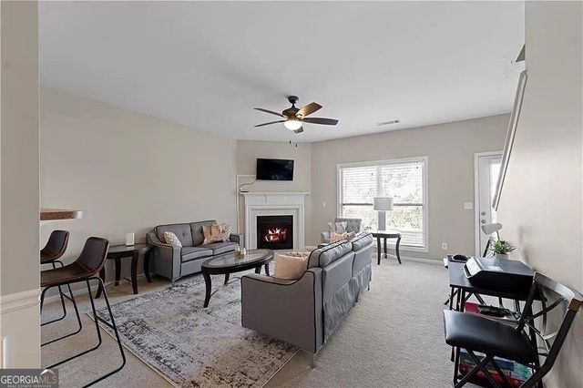 1964 Lakeshore Overlook Circle NW, Kennesaw, GA 30152