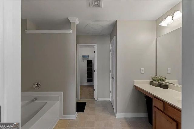 1964 Lakeshore Overlook Circle NW, Kennesaw, GA 30152