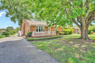2317 Laura RD, Roanoke, VA 24017