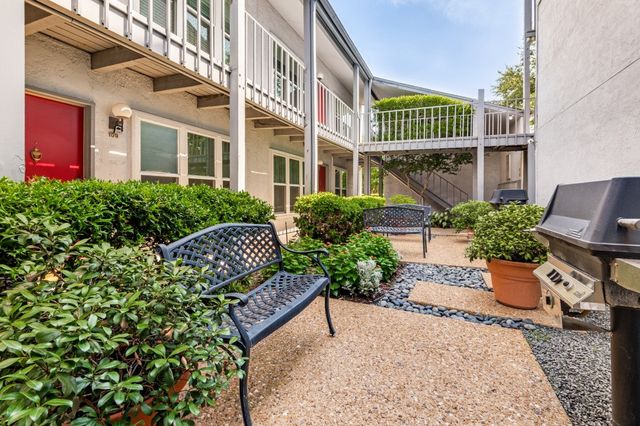 3827 Gilbert Avenue 109, Dallas, TX 75219