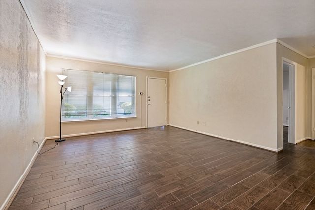 3827 Gilbert Avenue 109, Dallas, TX 75219