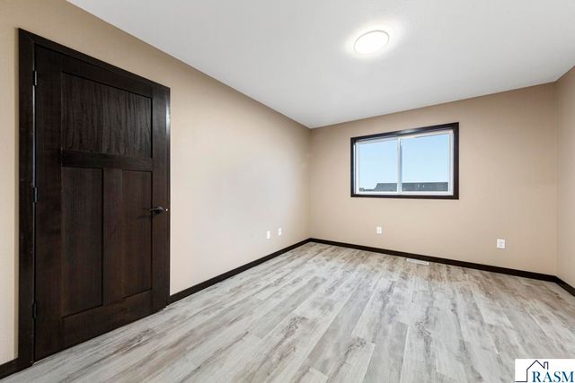 3206 Noble Drive, Mankato, MN 56001