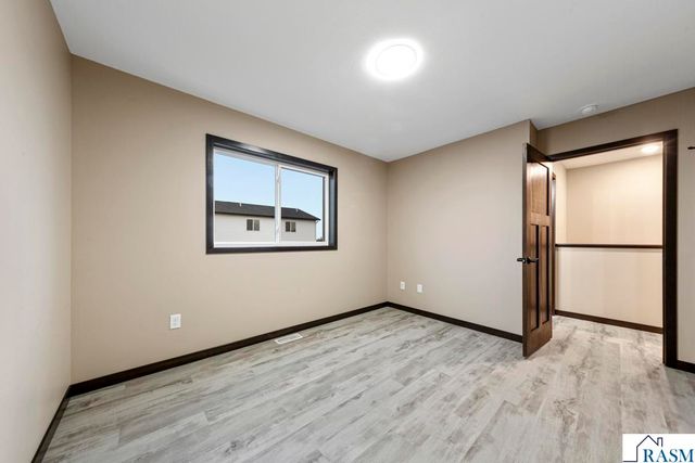 3206 Noble Drive, Mankato, MN 56001