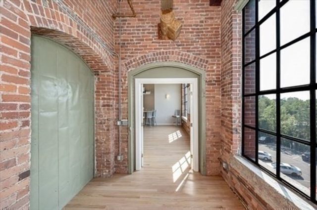 491 Dutton St 409, Lowell, MA 01854