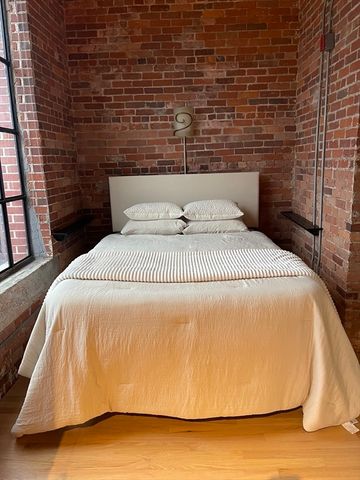 491 Dutton St 409, Lowell, MA 01854
