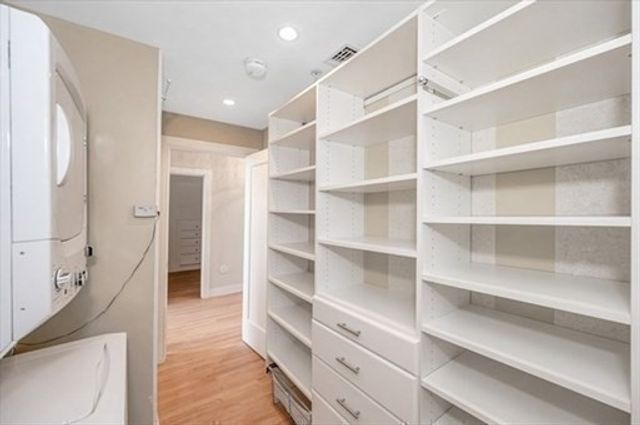 491 Dutton St 409, Lowell, MA 01854