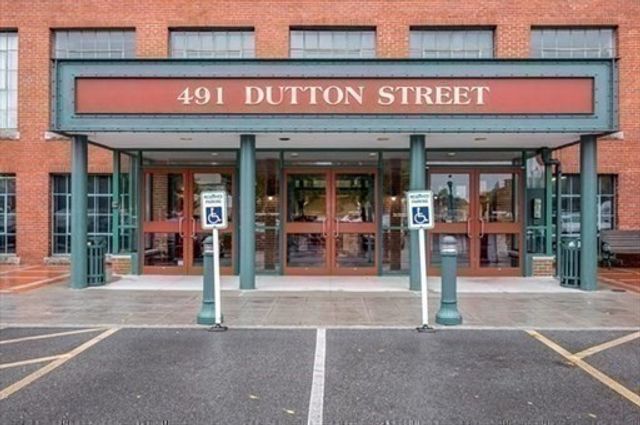 491 Dutton St 409, Lowell, MA 01854