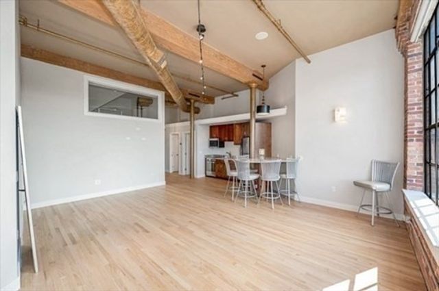 491 Dutton St 409, Lowell, MA 01854