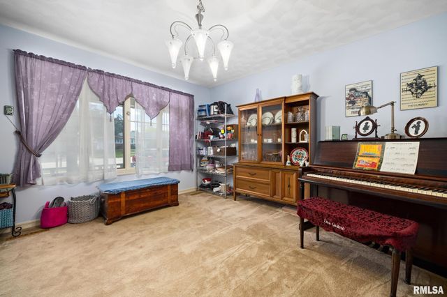 346 S NEBRASKA Avenue, Morton, IL 61550