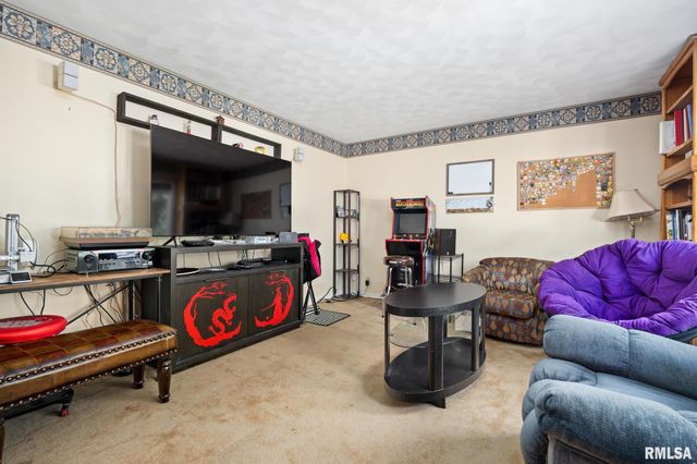 346 S NEBRASKA Avenue, Morton, IL 61550