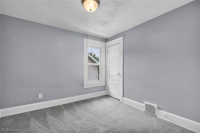 950 Haynes Street, Akron, OH 44307