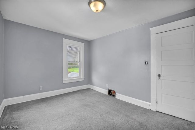 950 Haynes Street, Akron, OH 44307