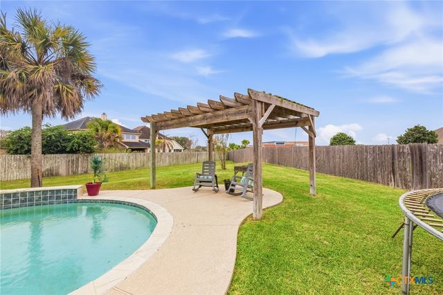 107 Brushy Creek, Victoria, TX 77904