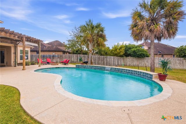 107 Brushy Creek, Victoria, TX 77904