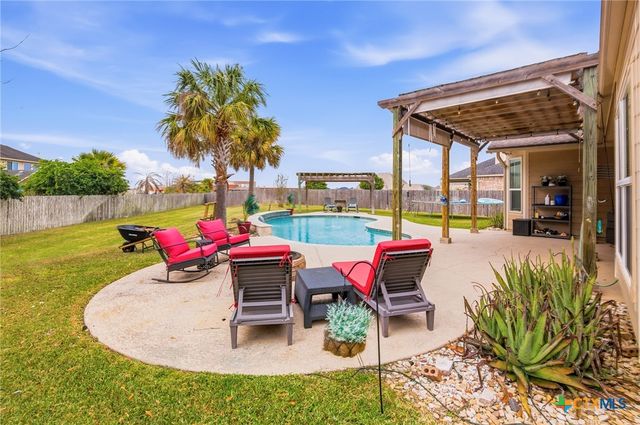 107 Brushy Creek, Victoria, TX 77904