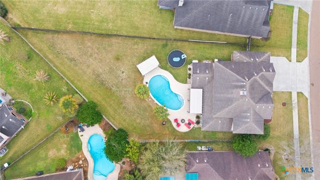 107 Brushy Creek, Victoria, TX 77904