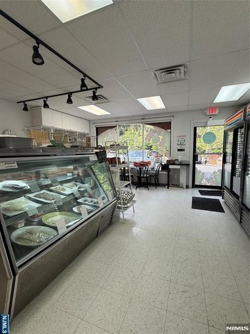 56 Homans, Closter, NJ 07624