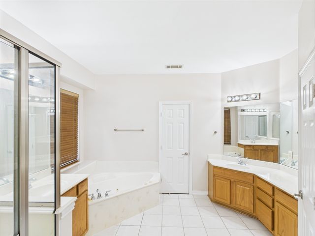 1264 Carriage Creek Drive, Desoto, TX 75115