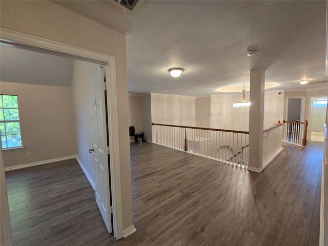 1264 Carriage Creek Drive, Desoto, TX 75115
