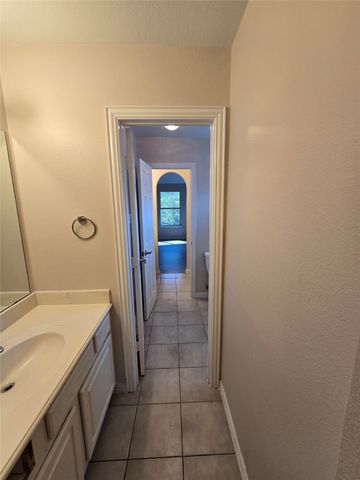 1264 Carriage Creek Drive, Desoto, TX 75115