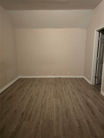 1264 Carriage Creek Drive, Desoto, TX 75115