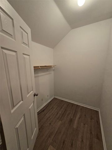 1264 Carriage Creek Drive, Desoto, TX 75115