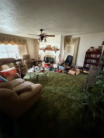 4405 Wayne Court N, Haltom City, TX 76117