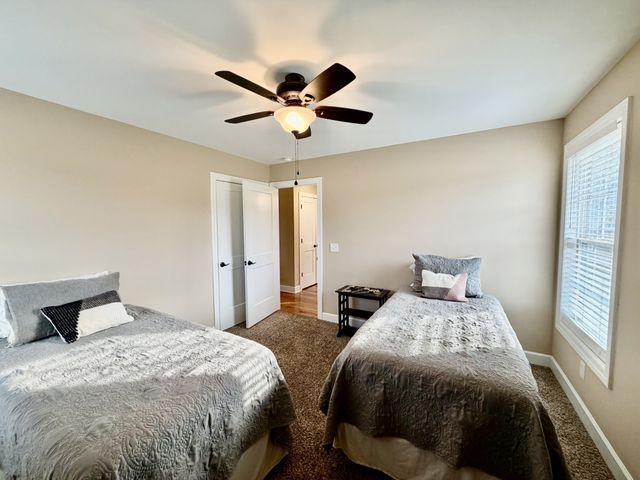 904 Fall River Rd, Lawrenceburg, TN 38464