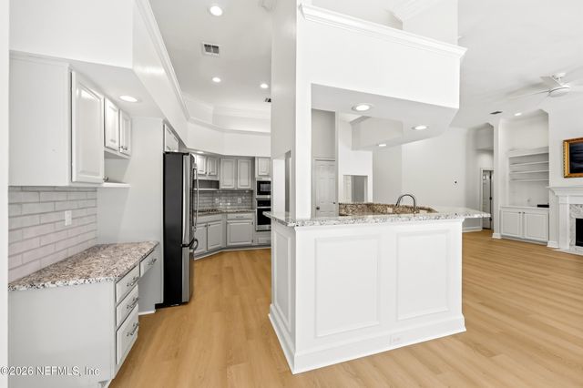 603 THORNWOOD Lane, Orange Park, FL 32073