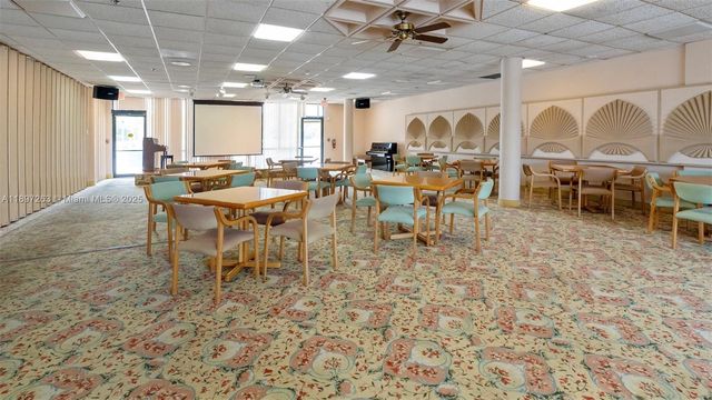 3701 N Country Club Dr 606, Aventura, FL 33180