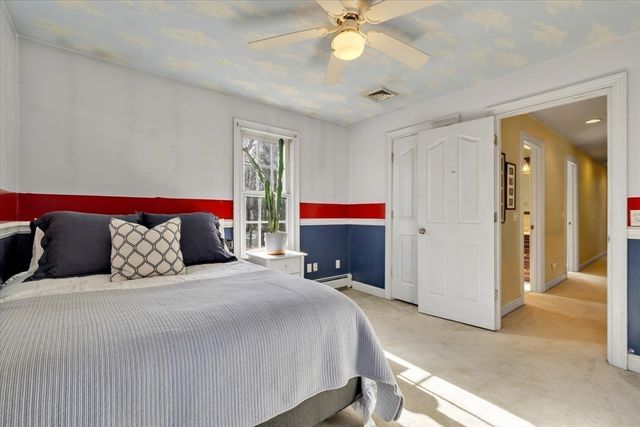 9 Fletcher St, Plainville, MA 02762