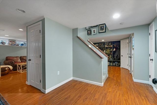 9 Fletcher St, Plainville, MA 02762