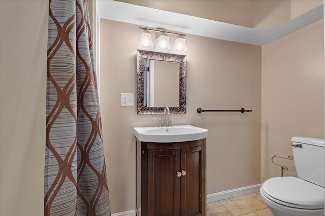 9 Fletcher St, Plainville, MA 02762