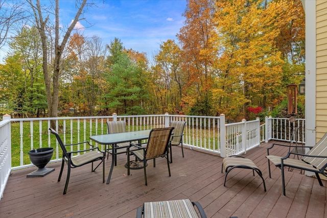 9 Fletcher St, Plainville, MA 02762