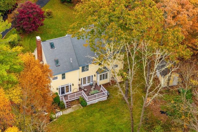 9 Fletcher St, Plainville, MA 02762