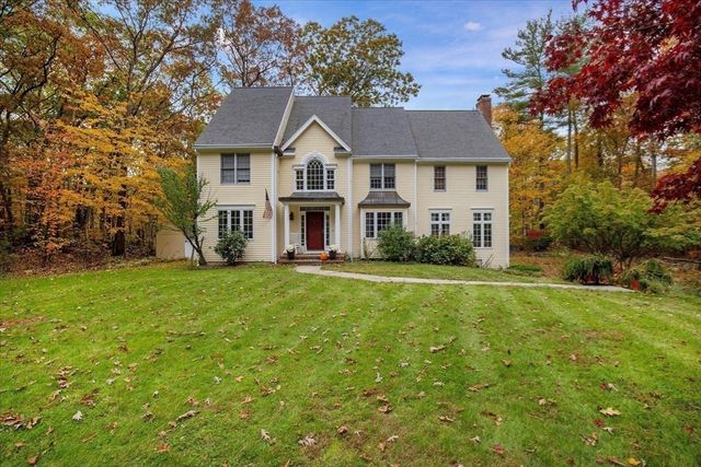 9 Fletcher St, Plainville, MA 02762