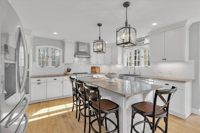 9 Fletcher St, Plainville, MA 02762