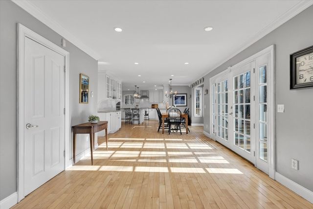 9 Fletcher St, Plainville, MA 02762