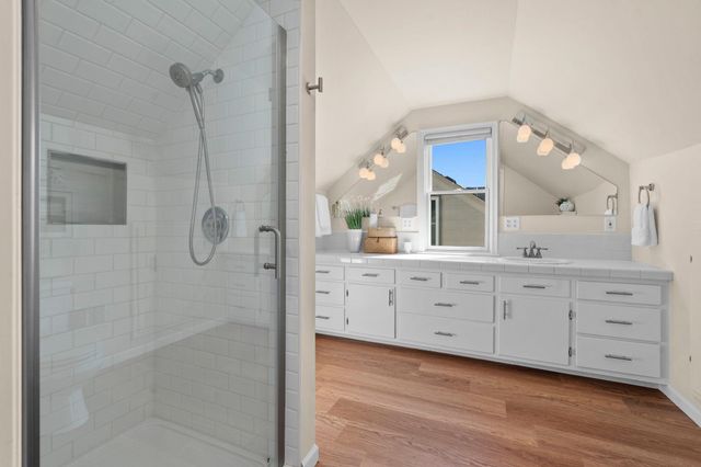 1132 Iowa Avenue W, Saint Paul, MN 55108