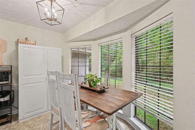 130 Ashley Oaks Drive, Mcdonough, GA 30253