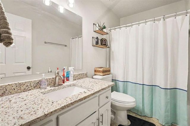 130 Ashley Oaks Drive, Mcdonough, GA 30253