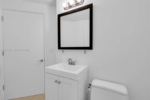 3131 NE 188th St 2-1005, Aventura, FL 33180